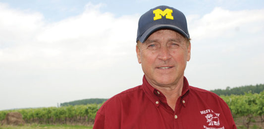 Harold Kociba: Dizzy Daisy Winery & Vineyard