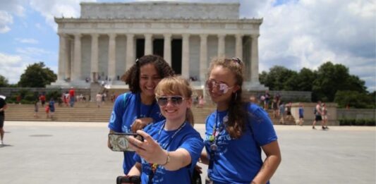Are You Up for an Amazing Adventure? Apply for Youth Tour 2023!